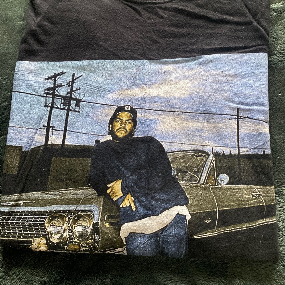 Black short Sleve Ice Cube T - Shirt